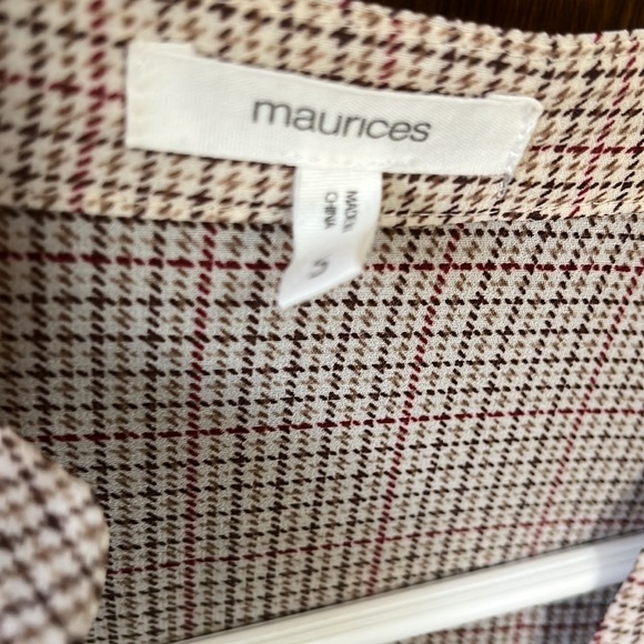 Ruffled retro sheer blouse - Picture 6 of 7